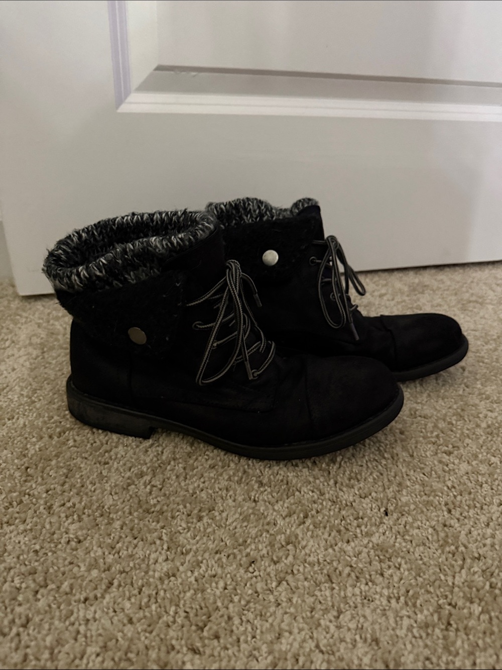 Women’s Black Faux Fur Lace-Up Ankle Boots